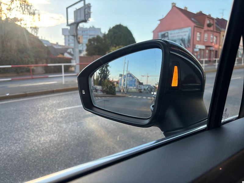 Volkswagen Tiguan 1.4 eTSI.ELEGANCE,1M.DPH-PLNÁ - fotka 43 z 49