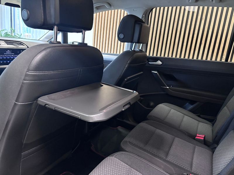 Volkswagen Touran 2.0 TDI BLACK EDITION - fotka 20 z 31