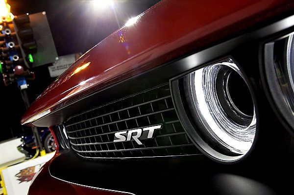 Dodge Challenger SRT Hellcat.