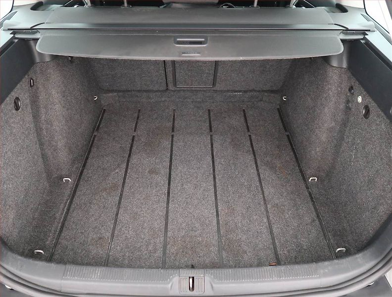 Škoda Octavia (2007) Ambiente 2.0 TDI, Automat - fotka 13 z 14