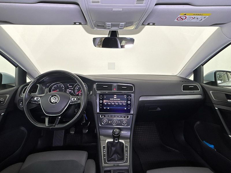 Volkswagen Golf Maraton Edition - fotka 5 z 29