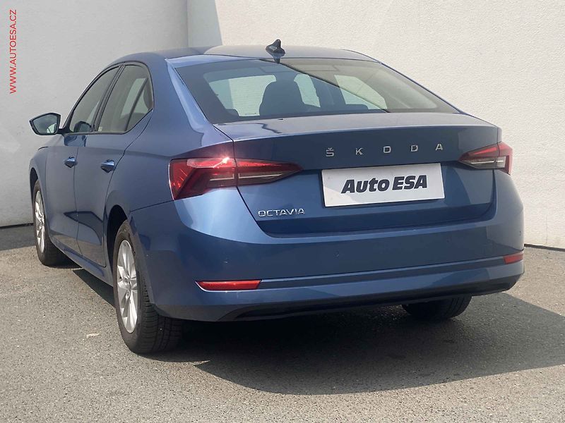 Škoda Octavia (2021) 2.0 TDi, ČR, Ambition, LED - fotka 6 z 16