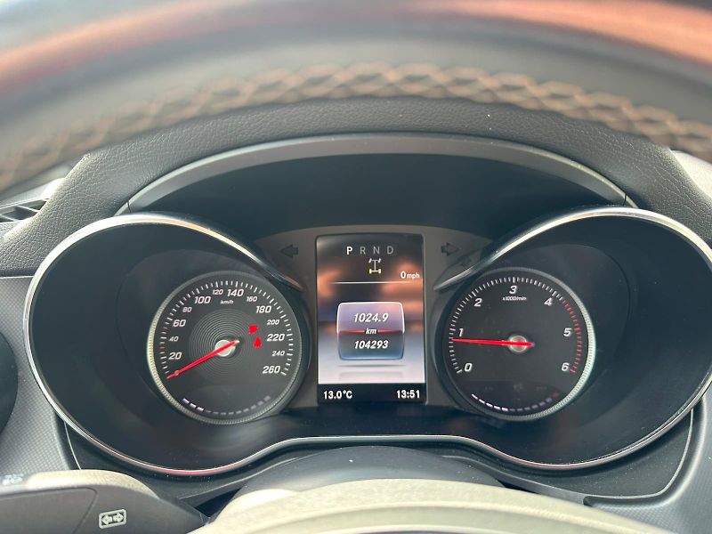 Mercedes-Benz Třídy X (2019) X, 220D, 140KW, 360° - fotka 14 z 26