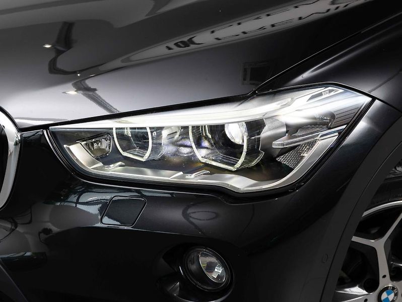 BMW X1 xDrive18d - fotka 8 z 21