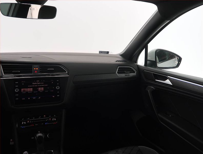 Volkswagen Tiguan (2022) R-Line 2.0 TDI - fotka 8 z 22