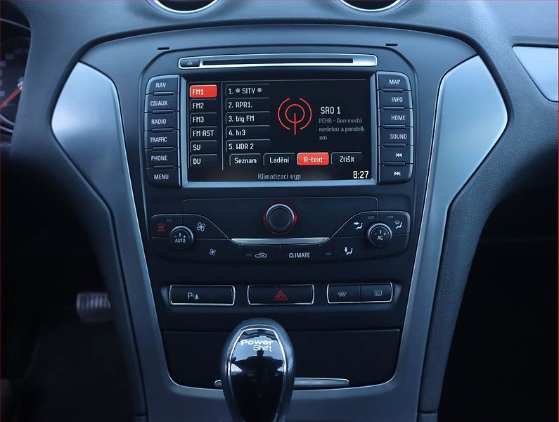 Ford Mondeo (2013) 2.0 TDCi, Automat, Navi - fotka 12 z 19