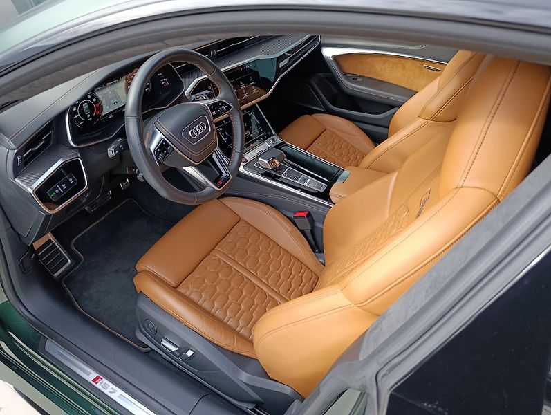 Audi RS 7 4.0TFSI AUDI EXCLUSIVE DPH - fotka 17 z 53