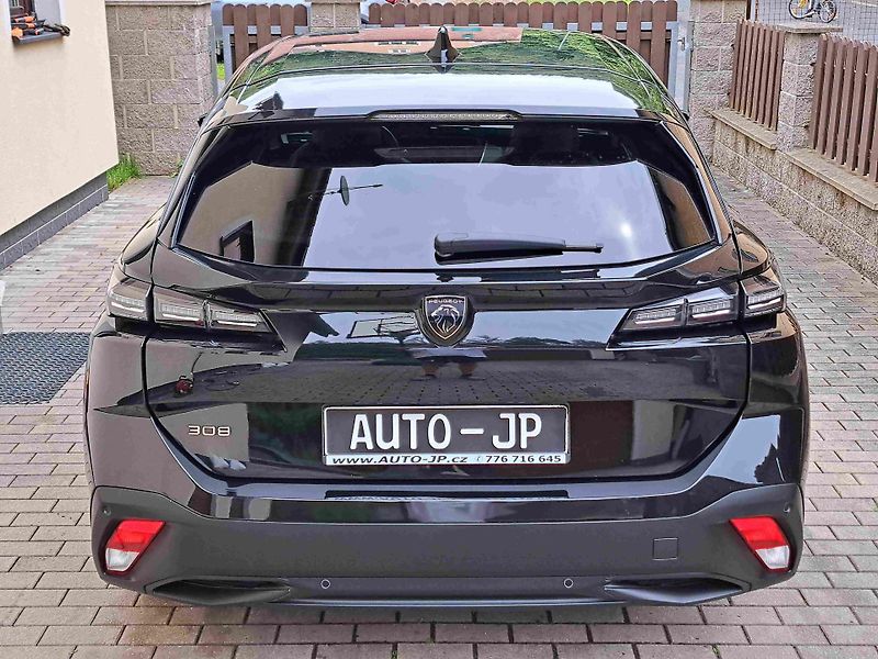 Peugeot 308 (2022) 1,2 PT EAT8 LED ALLURE - fotka 4 z 18
