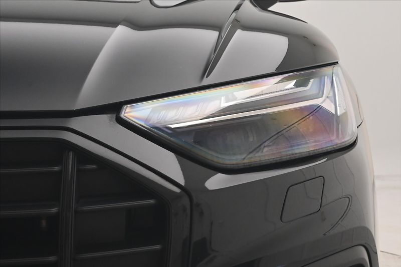 Audi Q5 2,0 TDI 150kW 4x4 S-Tronic Zár - fotka 30 z 32