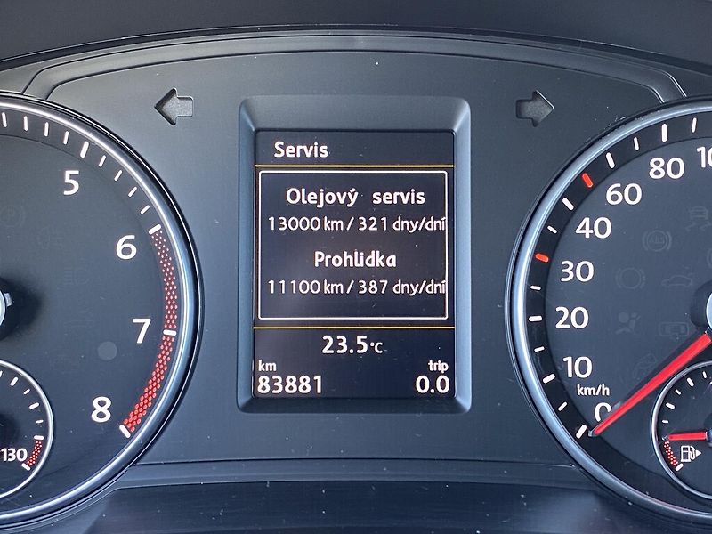 Volkswagen Sharan 1,4 TSI 110 kW Highline DSG - fotka 10 z 27