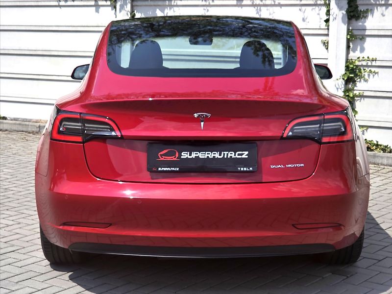 Tesla Model 3 0,0 LR 4x4 Tažné z. SOH 91% 1. - fotka 6 z 20