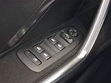 Peugeot 2008 (2014) 1.6 e-HDi, Automat, Tempomat - náhled 16