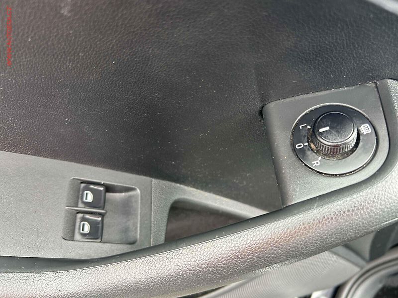 Škoda Octavia (2013) 1.2 TSI, ČR, AC, výhřev sed - fotka 11 z 15