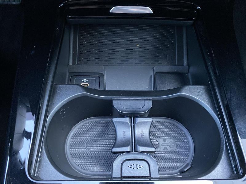 Mercedes-Benz Třídy A A 200 AMG sedan - fotka 24 z 27