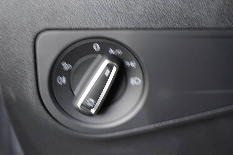 Volkswagen Tiguan Allspace (2024) 2.0TDI 147kW 4Motion R-Line - fotka 18 z 27