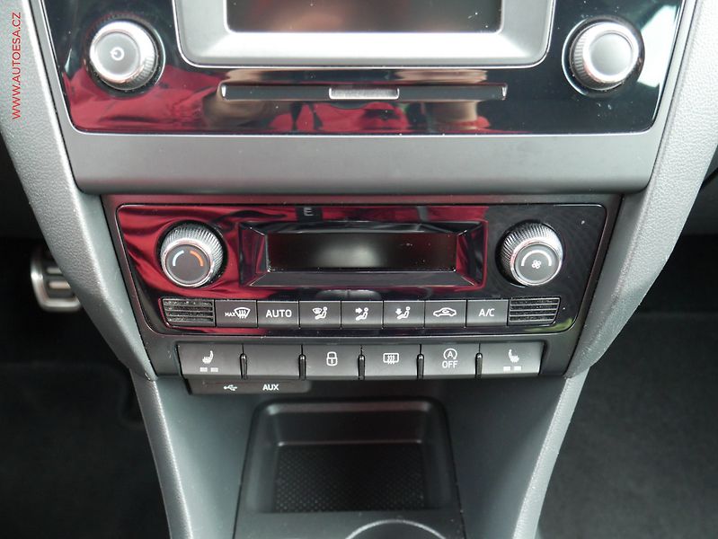 Škoda Rapid (2016) 1.4 TDI, 1.maj,ČR, Style - fotka 14 z 17