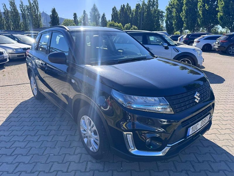 Suzuki Vitara (2021) 1,4i 95 KW HYBRID TAŽNÉ 1. MAJ - fotka 8 z 45