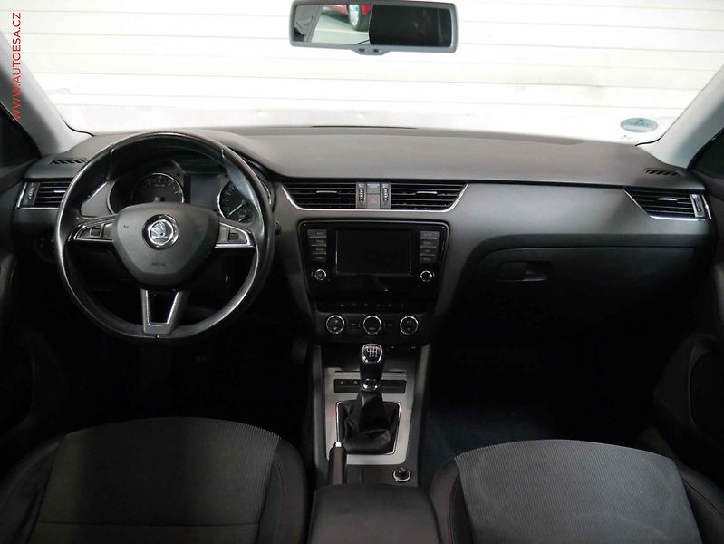 Škoda Octavia (2016) 1.4 TSi, 2.maj, AC, bixen - fotka 8 z 19