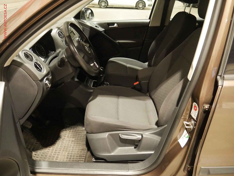 Volkswagen Tiguan (2011) 1.4 TSI, ČR, AC, temp - fotka 9 z 20