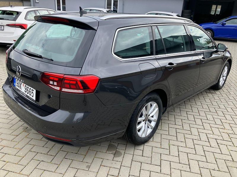 Volkswagen Passat Variant (2022) 1.5TSI 110kW DSG BUSINESS EVO - fotka 6 z 34