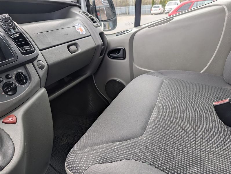 Opel Vivaro CDTI LONG SPACÍ PŘESTAVBA - fotka 13 z 18