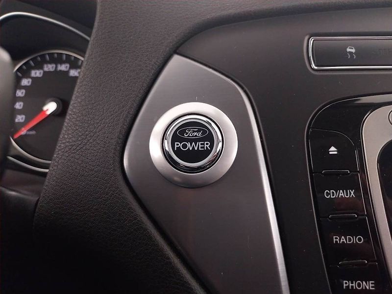 Ford Mondeo (2011) 2.0 TDCi, po STK, jezdí dobře - fotka 16 z 18