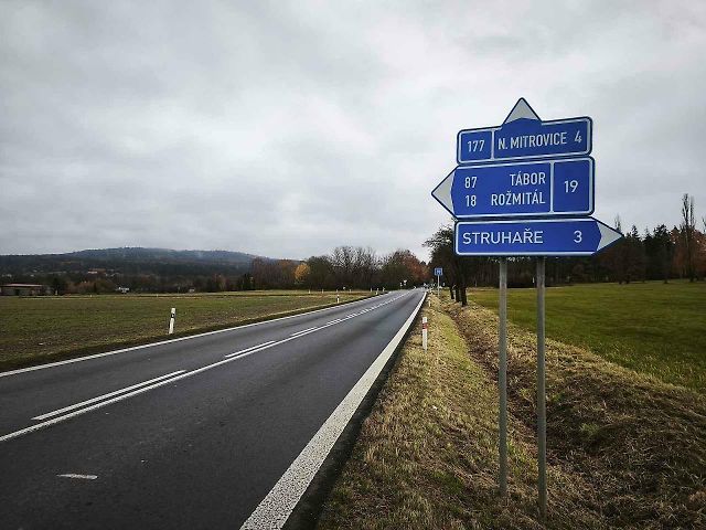 Nejnebezpečnější křižovatka v Plzeňském kraji se nachází u obce Hořehledy.