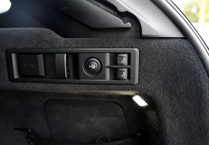 BMW Řada 3 320d xDrive Mpaket/Lasery/kůže - fotka 14 z 49