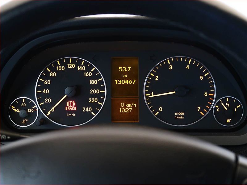Mercedes-Benz Třídy A (2010) A 150 , Tempomat - fotka 11 z 14
