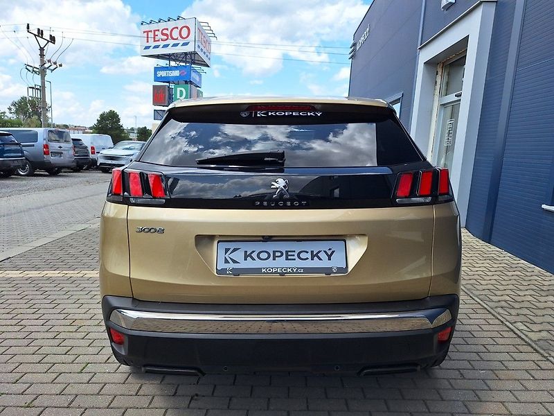 Peugeot 3008 (2017) ALLURE 1,6 BHDi 120k EAT6 - fotka 4 z 18