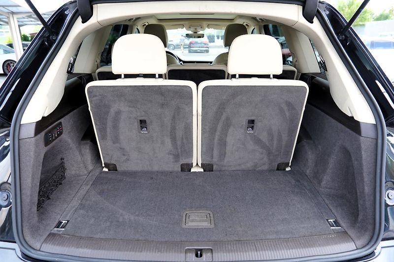 Audi Q7 3.0 TDI 200 kW/Q/7míst - fotka 12 z 49