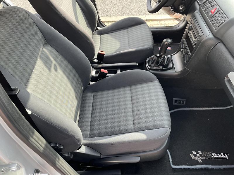 Škoda Octavia 1.9 TDi Tour - fotka 14 z 29