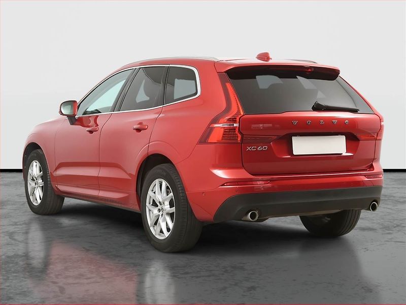 Volvo XC60 (2018) Momentum D4 AWD, 4x4, AUTOMAT - fotka 4 z 23