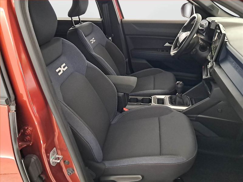Dacia Duster (2025) 1.0 TCe - fotka 9 z 19