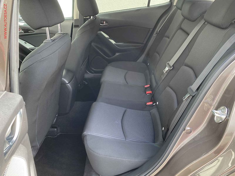 Mazda 3 (2015) 2.0 i, Sport, bixen, navi, - fotka 10 z 21