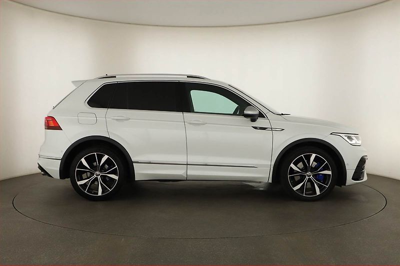 Volkswagen Tiguan (2021) R-Line R 2.0 TSI - fotka 6 z 19