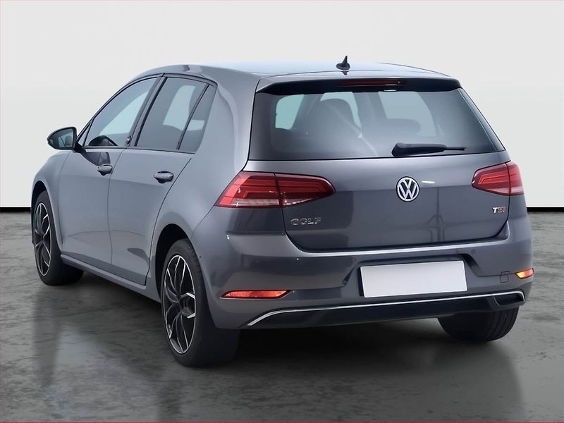 Volkswagen Golf (2017) 1.5 TSI, Navi, Tempomat - fotka 4 z 17