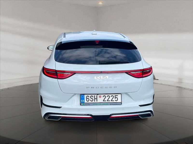 Kia ProCeed 1,5 T-GDI GT Line AT - fotka 5 z 11