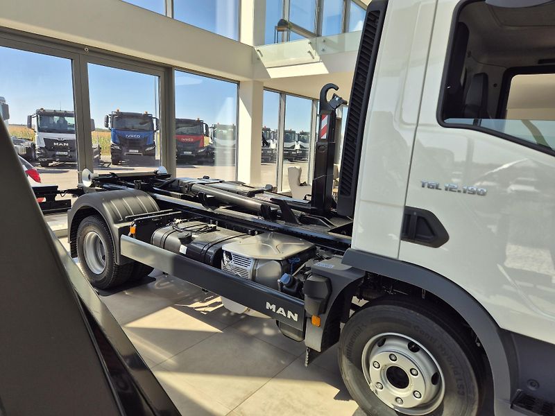 MAN TGL 12.190 + NOSIČ KONTEJNERU 8T  - fotka 13 z 22