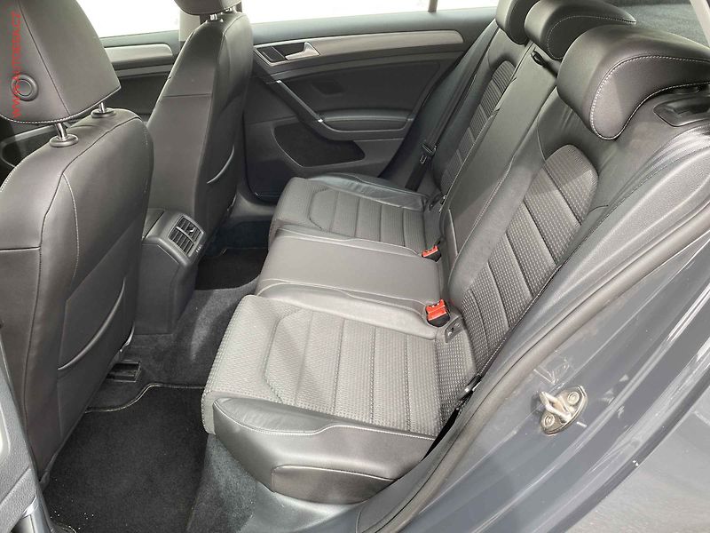 Volkswagen Golf (2017) 1.2 TSi, Comfortline, bixen - fotka 10 z 17
