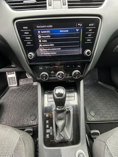 Škoda Octavia (2018) STYLE PLUS  - fotka 10 z 26