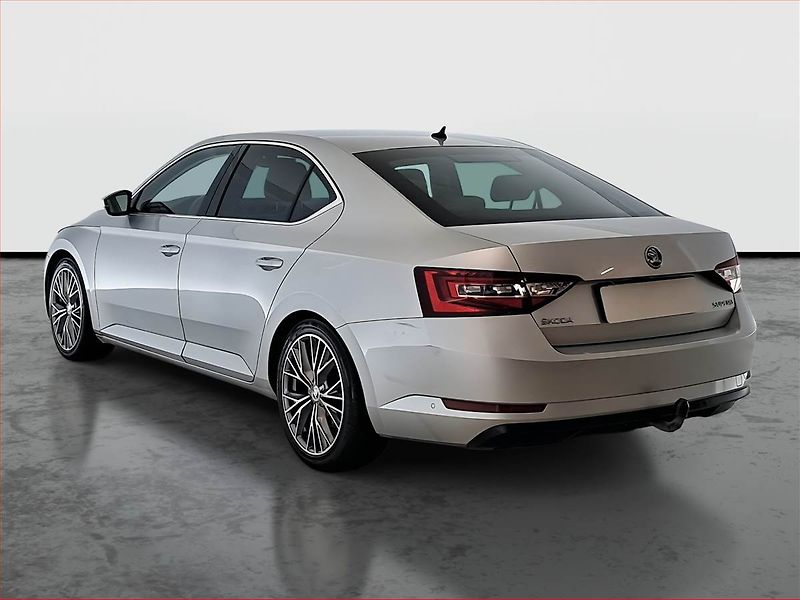 Škoda Superb (2015) Style 2.0 TDI, Kůže, Navi - fotka 4 z 19
