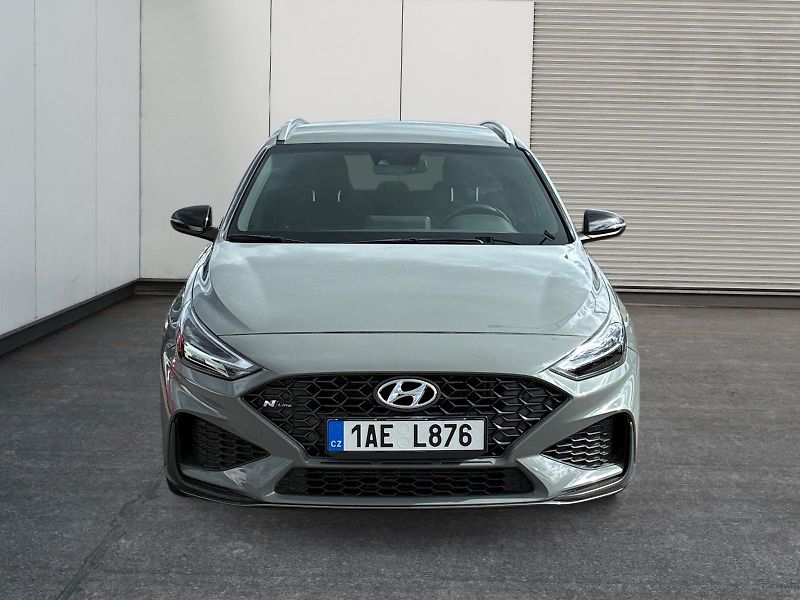 Hyundai i30 (2024) N LINE 1.5T-GDI 118kW CZ DPH - fotka 2 z 11