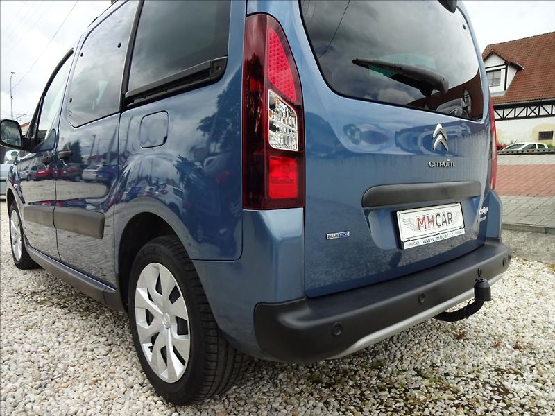 Citroën Berlingo 1,6 HDI 73kW - fotka 14 z 44