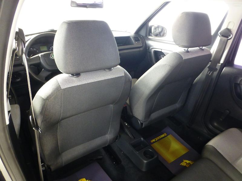 Škoda Roomster (2012) 1,4i*KLIMATIZACE*ALU*120TKM !! - fotka 15 z 25
