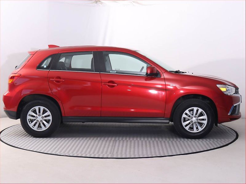 Mitsubishi ASX (2019) 1.6 MIVEC, Serv.kniha - fotka 6 z 17