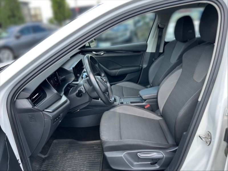 Škoda Octavia 2,0 TDI 110 Ambition - fotka 7 z 11