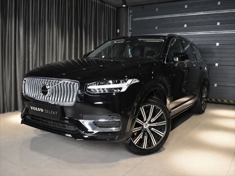 Volvo XC90 2,0 B5 AWD Plus - fotka 1 z 24