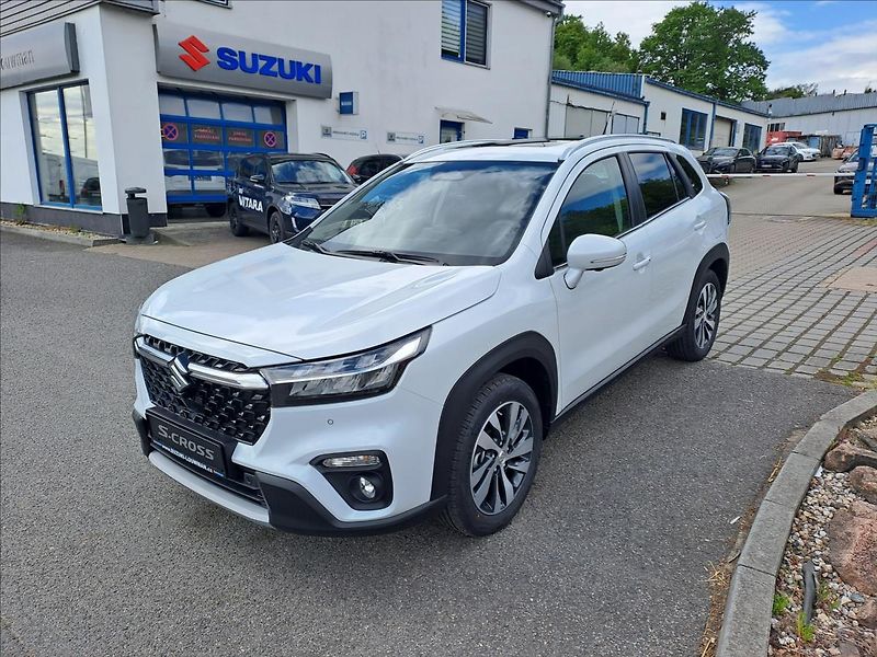Suzuki S-Cross (2025) 1,4 BoosterJet Elegance Pano - fotka 3 z 24