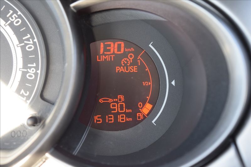 Citroën C3 1,2 66kw DIG.KLIMA BEZ KOROZE - fotka 23 z 36